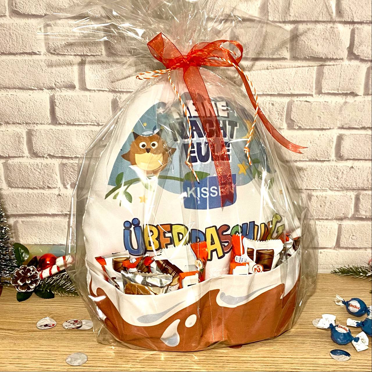 Kinder-Ei-Kissen mit Tasche für Süßigkeiten